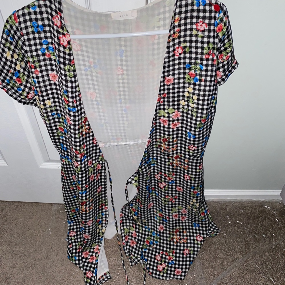 Cross-Tie Checkered Dress W/ Flowers